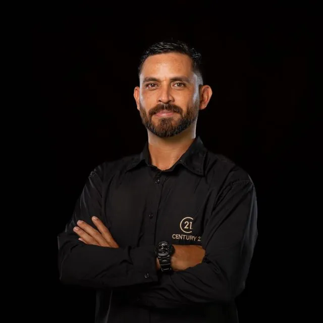 Diego Chévez — asesor inmobiliario en Uvita, Costa Rica